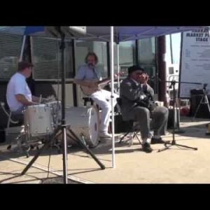 Blind Mississippi Morris & Brad Webb - YouTube