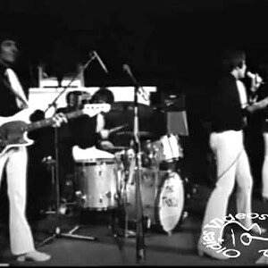 POP+BALLADE+BEAT+LIVE: The Troggs - Love is all around (ORF TV 1968)