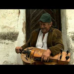 Eberhard Kummer sings Oswald von Wolkenstein (from min. 3:02) - YouTube