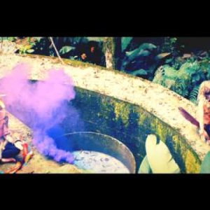 POP+SPACE+ELECTRONIC+ROMANTICS: Empire Of The Sun - We Are The People (AU 2013)