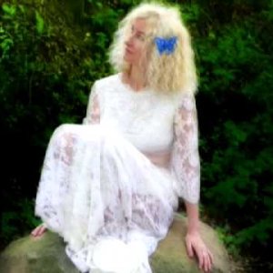 Alessandra Celletti plays Baldassarre Galuppi - Sonata in Do maggiore (andante) - YouTube