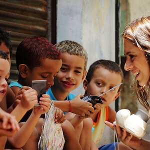 POP+FOLK+FEMALE+KIDS: Monique Kessous - Coracao (BR 2010) Video