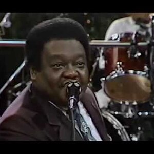 POP+SKA+REGGAE+ROCK'N'ROLL+LIVE: Fats Domino - It keeps rainin' (Live in Austin, US 1986)