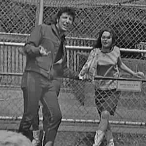 POP+SWING+LIVE+BBC-TV: Tom Jones - It's not unusual (BBC TV 1965)