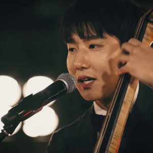 XMAS+JAZZ+SWING+FEMALE+KOREA: Golden Swing Band - All I want for Christmas (Is my two Front Teeth) (KR 2017)