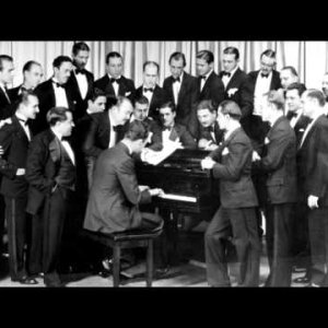 Paul Whiteman, Bing Crosby - Livin' In The Sunlight, Lovin' In The Moonlight (1930) - YouTube