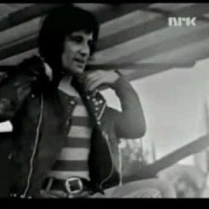 Sensational Alex Harvey Band (SAHB): Midnight Moses - Framed 1974 Live Ragnarock Festival - YouTube