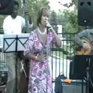 The April Aloisio Trio at The Cincy Grill - YouTube