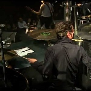 Einstürzende Neubauten (Paris 2010) [17]. Selbstportrait Mit Kater - YouTube