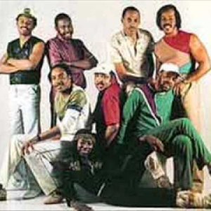 S.O.S. Band- Just Be Good To Me - YouTube