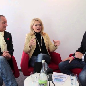 Andreas Popp & Eva Herman u.a. über Nacktscannerumgehung & Einreisewarnungen nach Deutschland (11/2015)