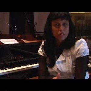 Clara Moreno 'Miss Balanco' - In The Studio - YouTube
