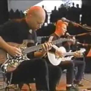 POP+FOLK+BALLADE+LIVE+UNPLUGGED: David Bowie - The Man who sold the World (Acoustic) (Shoreline Amphitheatre, Mountain View, CA On October 19, 1996)