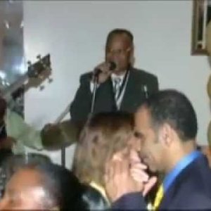 SHLEU SHLEU - T MOISE CONSONMIN KOMPA NEW - YouTube