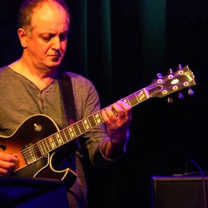 Theo Kapilidis 'In the Crack' - YouTube