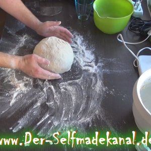 Pizzateig selber machen Rezept und Anleitung - YouTube