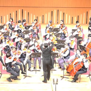 Respighi: Antiche Danze ed Arie per Liuto, Suite No. 3 - YouTube