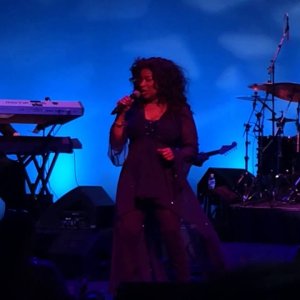 Chaka Khan - Tell Me Something Good" Detroit Music Hall - Feb. 12, 2016