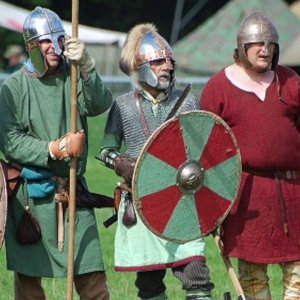 interVIEW: Noam Chomsky on the Rise of Donald Trump (US 2016)