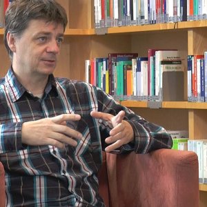 BUCH+LESEN+BIO: Leselounge: "Man darf nicht alles so ernst nehmen!" Radek Knapp im Gespräch mit Günter Kaindlstorfer (AT 2015)