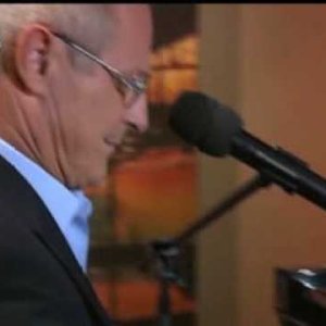 LIED+KRITIK: Konstantin Wecker - Krieg Waffenhandel Geld (LIVE TV 2003