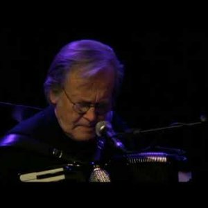 R.I.P. 03/2017+WIENERLIED+JAZZ: Karl Hodina & Joschi Schneeberger Sextett - I liassert Kirschen für di wachsen (LIVE AT 2009)