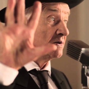 LIED+KINDERLIED+PATHOS: Armin Müller-Stahl - Die Blaue Kuh (DE 2013)