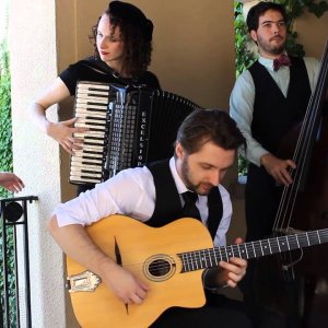 CHANSON+SWING+GIPSY+MANOUCHE: Avalon Jazz Band - Ménilmontant (Charles Trenet) (FR 2012)