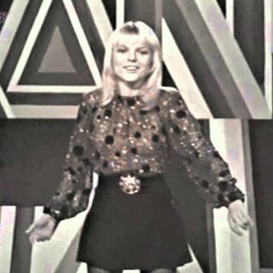 POP+CHANSON: France Gall - Poupée de cire, poupée de son (FR 1965 / TV 1970) REAL STEREO!