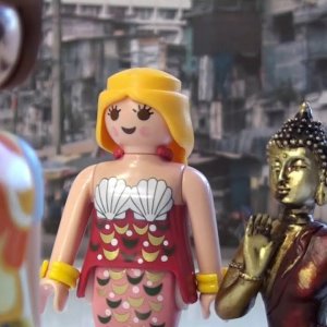 PUPPEN-SPIEL+INFOTAINMENT: Der gute Mensch von Sezuan to go (Brecht in 12 Minuten)