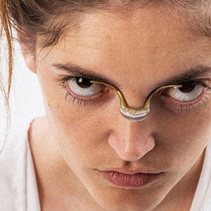 BIO+BODY-HACKER+DO-IT-YOURSELF+CYBORG: 10 Biohackers Who Turned Into Superhumans (US 2016)