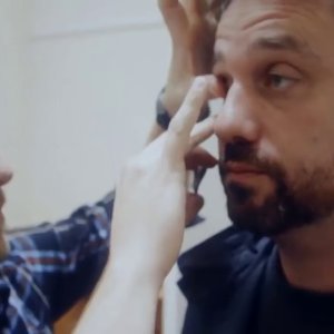 DOKU+BIO+BODY-HACKER+CYBORG: Biohacking im Darknet (DE 2016)