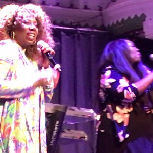 DISCO+POP+FUNK: S.O.S.Band - Just be good to me (Live in Amsterdam Paradiso Jan 2017)