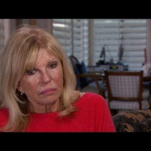 INTERVIEW: Nancy Sinatra on Frank Sinatra's marriage to Mia Farrow (US 2015)