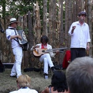 HEURIGENLIED+VOLXMUSIK+SATIRE+WIEN: Kollegium Kalksburg Trio - Schrammel.Klang.Festival 2015