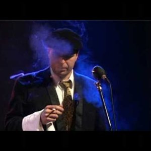 HEURIGENLIED+VOLXMUSIK+SATIRE+WIEN: Kollegium Kalksburg Trio - A Haus mid launga Dradidsion (AT 2005)