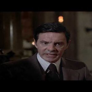 KRIMI+COLUMBO: Mord a la Carte (US 1978) mit Louis Jourdan (1921-2015)