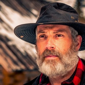 SELF-DOKU+AUSSTEIGER+WALDLEBEN+KANADA: Shawn James - Two Years Alone in the Wilderness | Escape the City to Build Off Grid Log Cabin (CA 2017-2019)