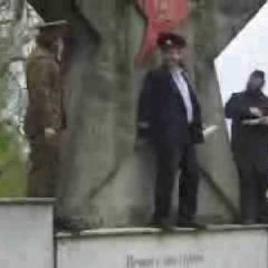 AUSTRO+DILETTANT+POP+ART+SATIRE-COVER: Monochrom - Ich will Planwirtschaft (I love Rock'n'Roll Cover) (AT 2002)