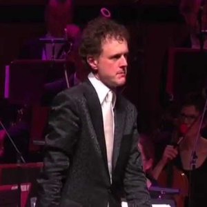 KLASSIK+MODERN+CHARIVARI: Rainer Hersch & Philharmonia Orchestra - Windows™ XP Sounds Waltz (UK 2013)