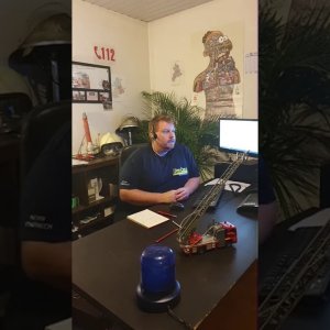 CORONA+LOCKDOWN+COMEDY+WINDOWS-USER: Feuerwehr im Homeoffice 2021