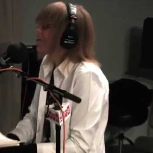 JAZZ+SWING+LADY+SATIRE: Karen Mantler - Business is bad (WNYC's Spinning On Air US 2014)