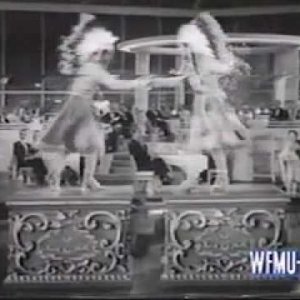 SWING+MODERN+INSTRUMENTAL: The Raymond Scott Quintette - War Dance for wooden Indians (US 1937)