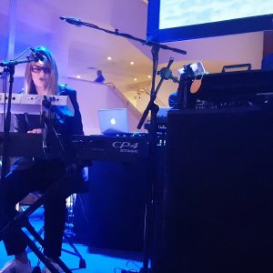 INSTRUMENTAL+ELECTRONICA+SYNTH+VOCODER+LIVE: Art Of Noise - Moments In Love (Live in the British Library on 9 March 2018)